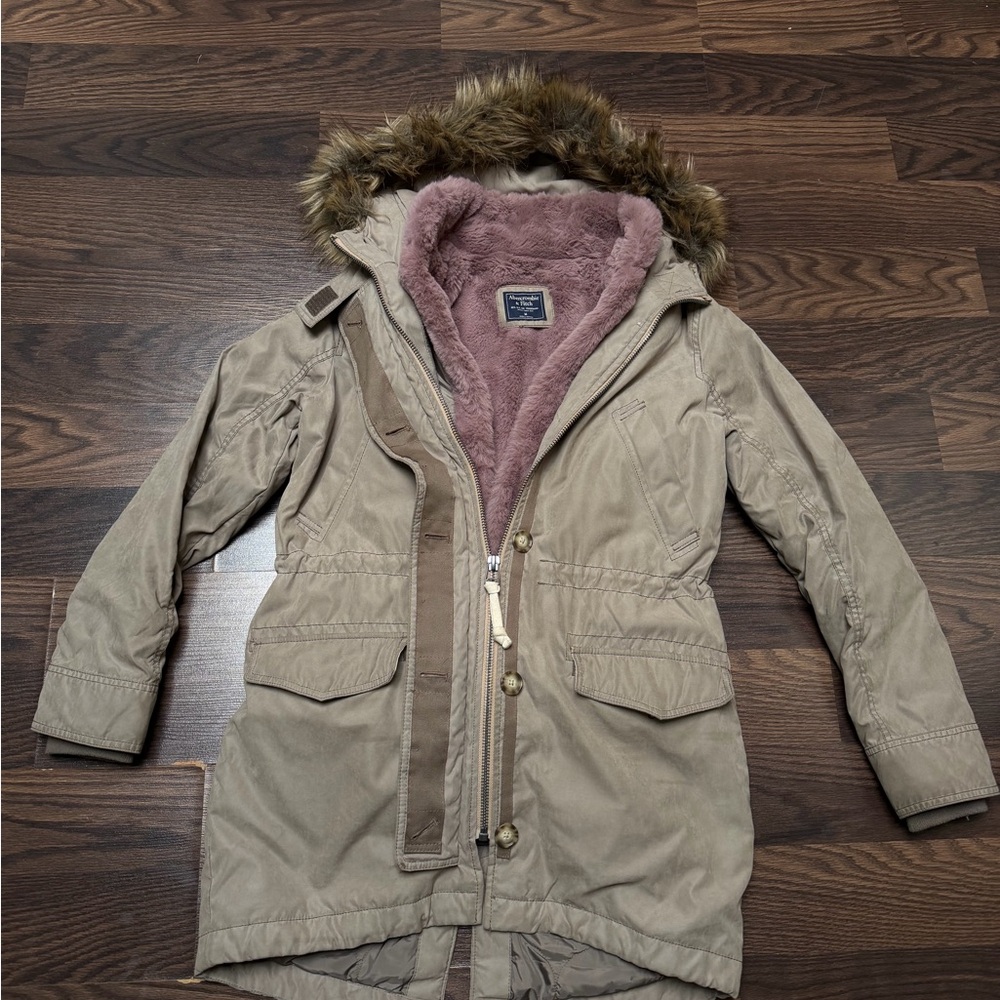 Abercrombie & Fitch muted Green Parka Coat Faux Fur detachable Hood & removable